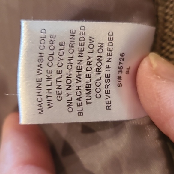 Faux fur vest - Picture 10 of 10